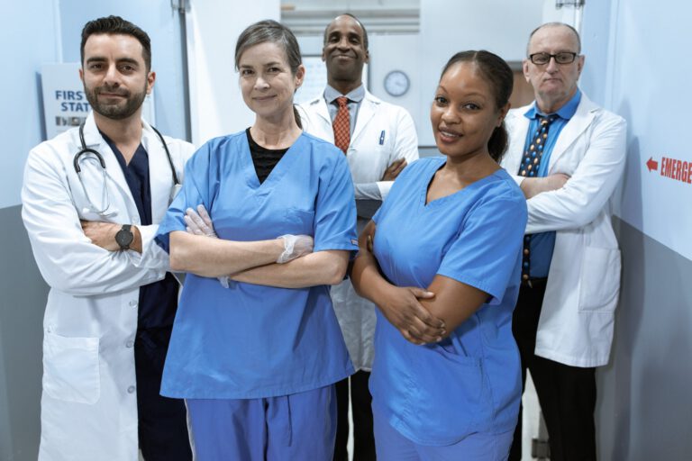 İngiltere’de Doktorluk: Maliyetler, Maaşlar ve Yaşam Deneyimi